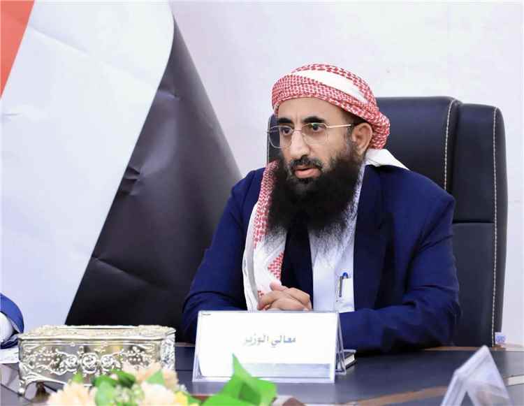 شَبَّه مأساتها بما يجري في غزة.. وزير الأوقاف: كسر حصار تعز فريضة شرعية ومسؤولية إنسانية لا تحتمل الصمت