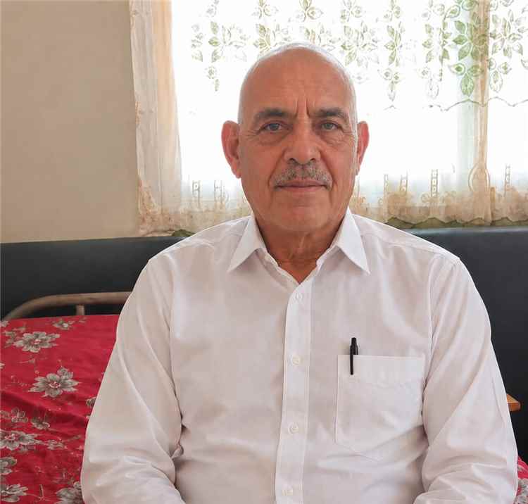مدير عام يافع سباح يعزّي وكيل نيابة رُصُد الابتدائية القاضي زين الرشيدي في وفاة والده