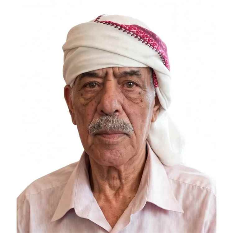 مدير تربية يافع رُصُد يعزّي القاضي زين الرشيدي في وفاة والده