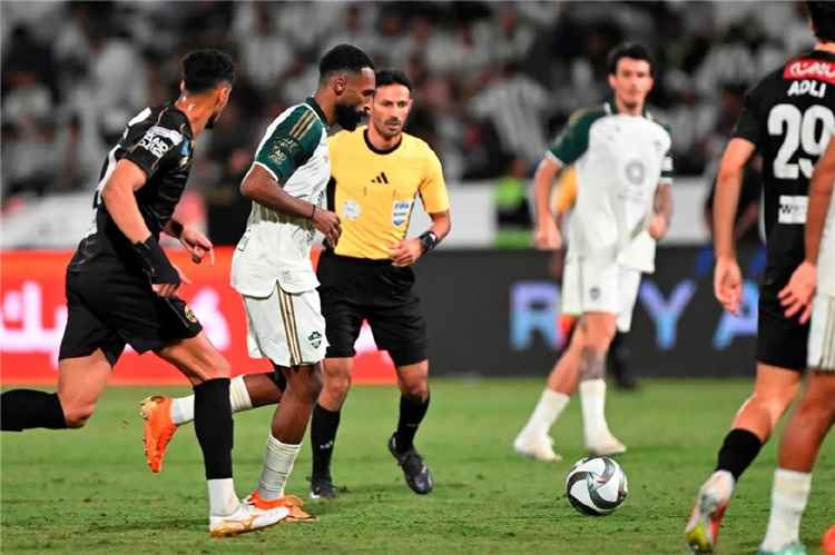 نيوم يقلب الطاولة على الدرعية.. والأهلي يكتسح الشباب بسداسية مدوية في دوري روشن