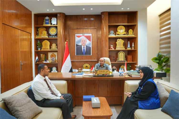 الخنبشي يطلع على فعاليات الدورة السابعة للوبائيات الحقلية الأساسية ويؤكد اهمية تعزيز الجاهزية الوبائية