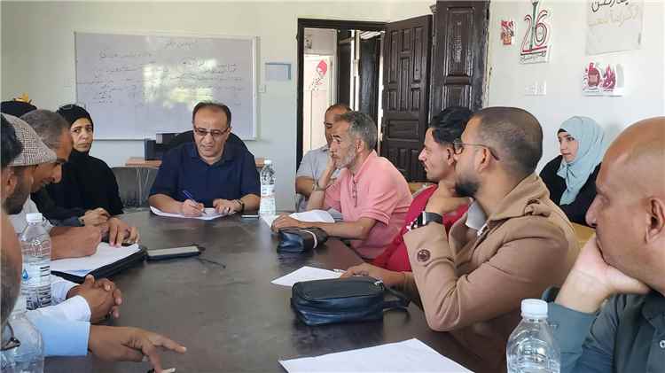 لجنة الطوارئ بشباب تعز تناقش برامج عملها وتستعد لتنفيذ تدخلات مجتمعية