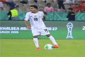 عادل عباس يحصد جائزة أفضل لاعب صاعد في «خليجي 27»