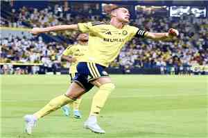 هاتريك كريستيانو رونالدو يقود النصر لاكتساح الخلود في دوري روشن السعودي