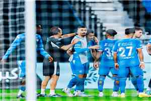 الشمال القطري يُذيق الهلال السعودي أول هزيمة في دوري أبطال آسيا للنخبة