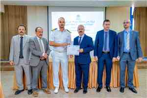 وزير النقل يؤكد أهمية تقييم مخاطر المرافق المينائية وتحديد الأولويات واتخاذ الإجراءات الوقائية