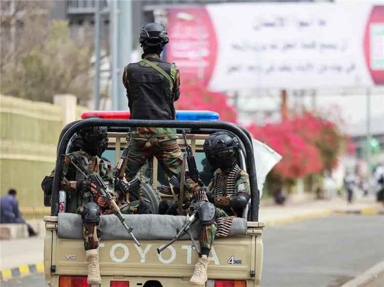 تفاصيل عن تعاون بين الحوثي والقاعدة.. تدريب مقابل الأموال