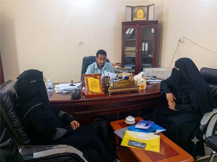 المشجري يلتقي فريق حملة مناصرة لتمكين الفتيات والشابات اقتصادياً ورقمياً