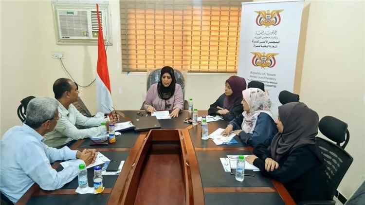رئيسة اللجنة الوطنية للمرأة تلتقي ممثلي مؤسسة قمة عدن لبحث أوجه التعاون المشترك