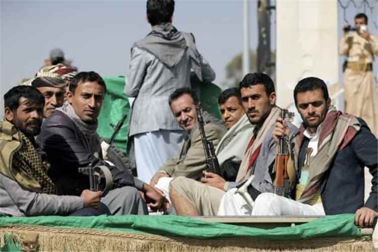 مليشيا الحوثي تشيع 6 من قتلاها بينهم 4 ضباط في عدة محافظات