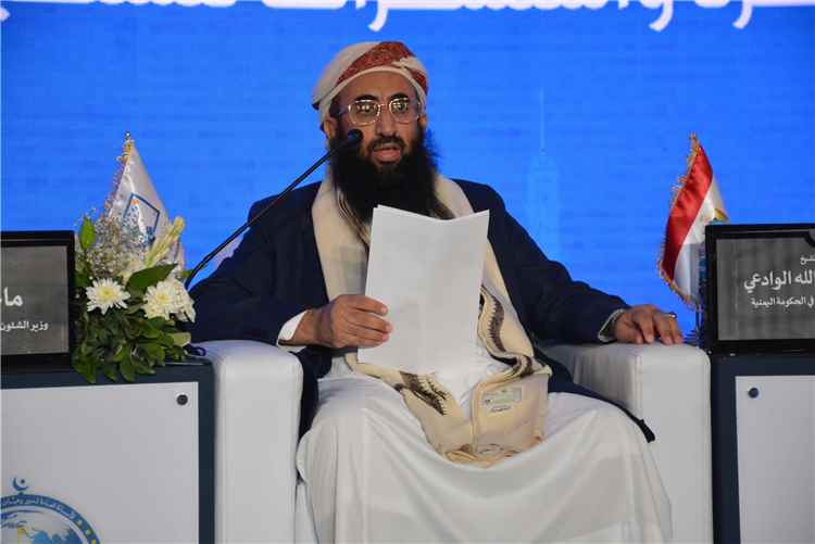 وزير الاوقاف: ميليشيات الحوثي حولت استهداف النشء من خطر تربوي الى مشروع يمس الاسرة والمجتمع