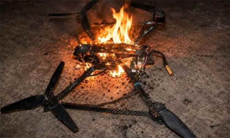 إسقاط مسيّرة حوثية موجّهة بالألياف الضوئية غربي تعز