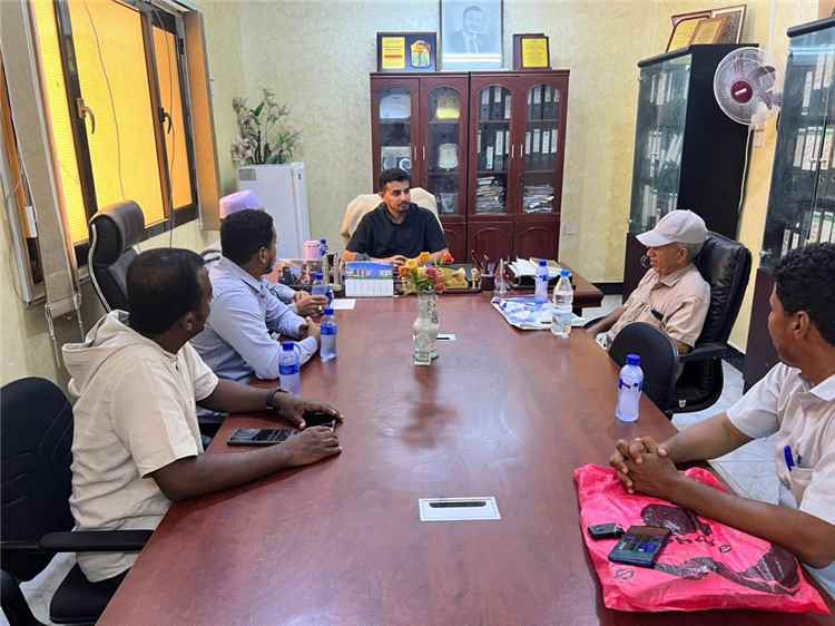 السقاف يلتقي قيادة مؤسسة الصفوة لبحث مشاريعها والاستعدادات لإطلاق مهرجان الصفوة للزواج الجماعي
