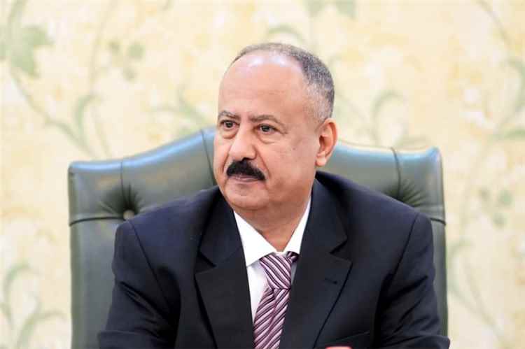 وزير النقل يشدد على تسهيل إجراءات التجار ومنع أي ممارسات غير قانونية بحقهم وتعزيز الرقابة على الاستيراد