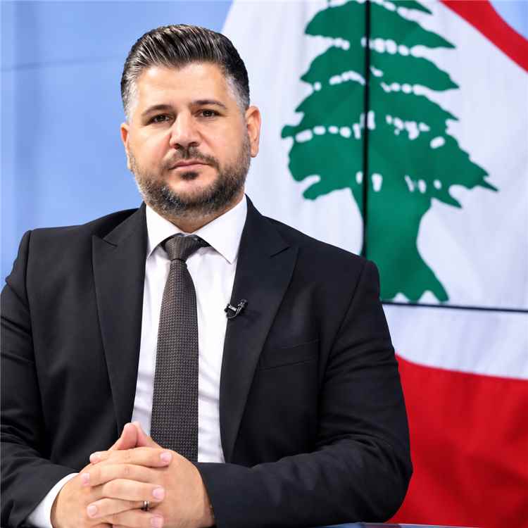 مستشار لبناني: الحوثيون وقعوا في فخ "فائض القوة" كما وقع فيه حزب الله.. والسعودية غيّرت تكتيك المعركة