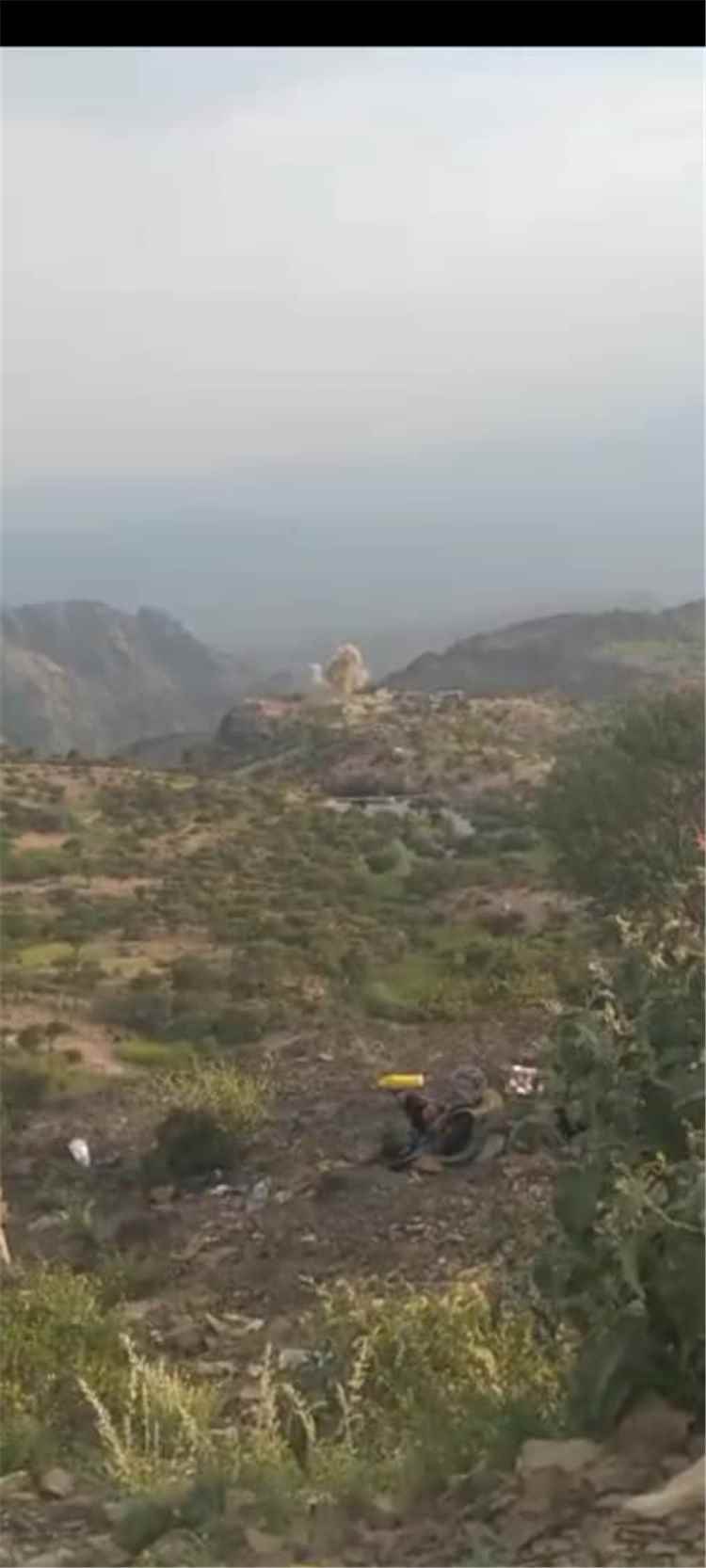 جريمة حوثية جديدة في مسيمير الحواشب.. قناصة المليشيا تستهدف رعاة الأغنام وتودي بحياة شابين