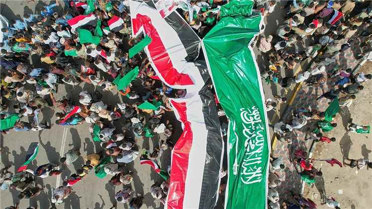 تحليل سياسي : قصف الحوثيين للسعودية.. هل يُغيّر معركة تحرير اليمن؟