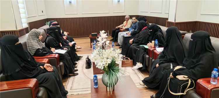 لحج تبحث الاستعدادات للمؤتمر الأول لرائدات حضرموت وتستعد لمشاركة قياداتها النسوية