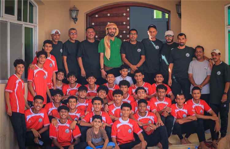 النائب الأول لرئيس الاتحاد اليمني لكرة القدم يستقبل بعثة منتخبنا الوطني الناشئين في المكلا