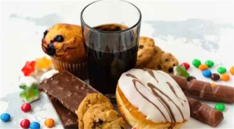 أسباب ارتفاع سكر الدم دون تناول الحلويات