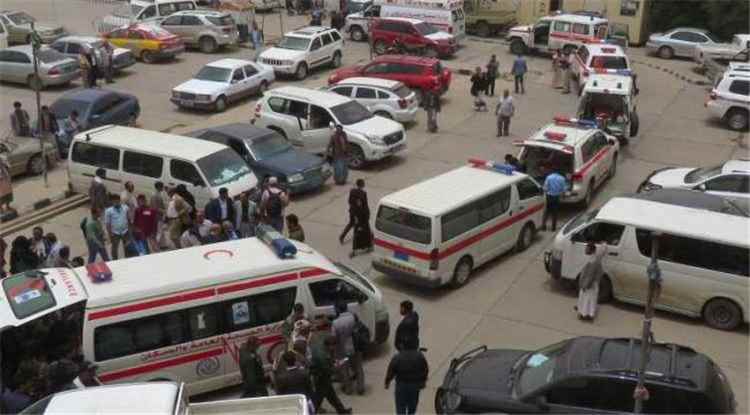 مستشفيات صنعاء تحت ضغط متزايد مع تدفق جرحى الحوثيين