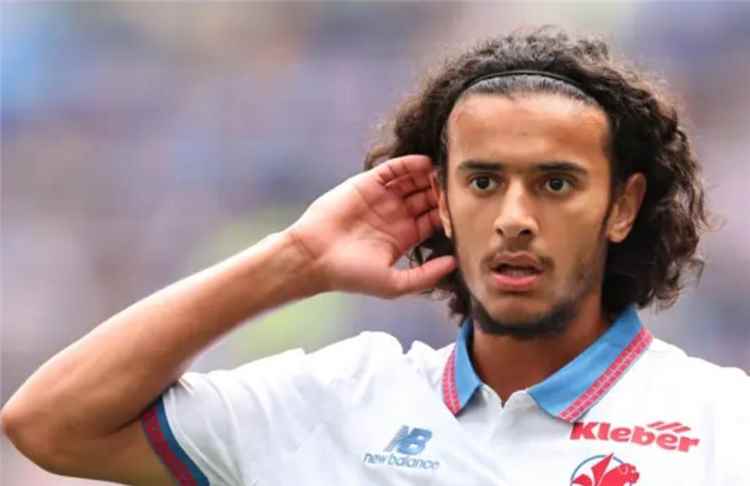 المغربي أيوب بوعدي يكشف تفاصيل عتاب هالاند له بعد لقاء بورتو