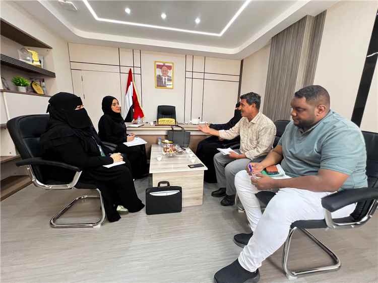 وكيل حضرموت لشؤون المرأة تلتقي اتحاد نساء اليمن لمناقشة خطة حماية النساء والفتيات وتعزيز التعاون مع السلطة المحلية
