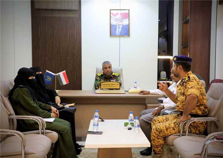العميد الجابري يبحث مع قيادات قضائية تعزيز التنسيق الأمني والقضائي وتكثيف جهود حماية الأحداث