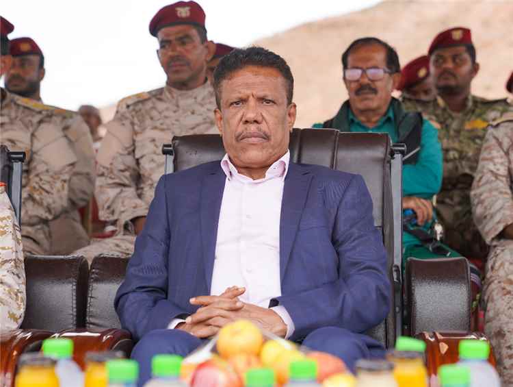 وكيل حضرموت لشؤون الدفاع والأمن: الأجهزة الأمنية والعسكرية في جاهزية عالية لحماية المحافظة