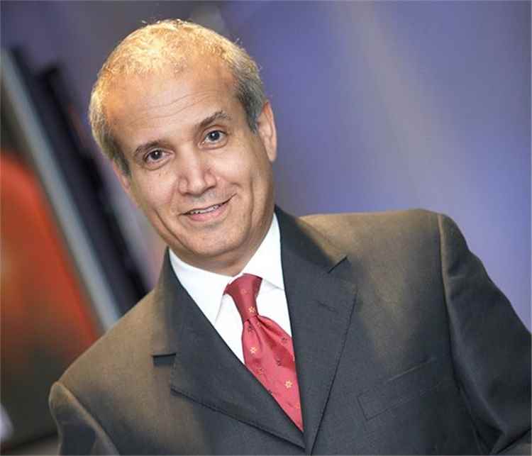 عبدالرحمن الراشد: تواصل واشنطن مع الحوثيين وإيران مقلق.. ومواجهة الحوثي مسؤولية دولية