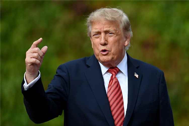 ترامب يطلق «قوة الذكاء الاصطناعي».. واشنطن توازن بين النمو والرقابة