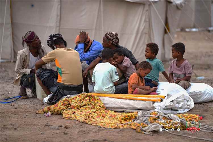 دائرة الإعلام توثق أوضاع النازحين في مناطق آمنة بالساحل الغربي