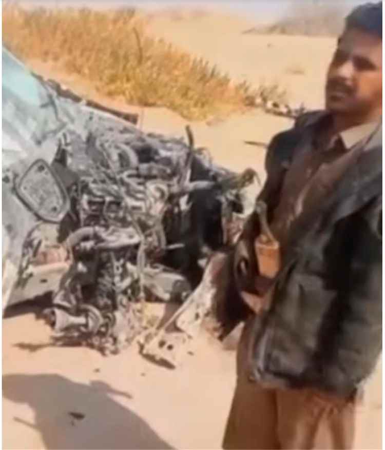 نجاة مسافرين من انفجار لغم حوثي بسيارتهم على طريق اليتمة-الحزم