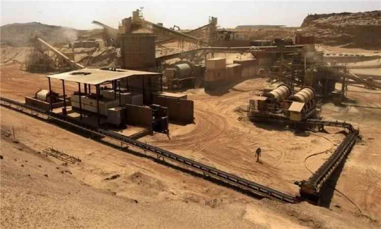 مصرع 10 أشخاص إثر انهيار منجم ذهب سوداني قرب الحدود المصرية
