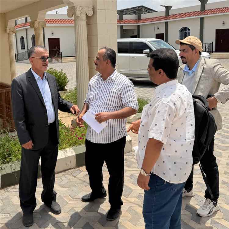 وكيل محافظة لحج الداؤودي يزور كلية ناصر للعلوم الزراعية ويلتقي عميدها الدكتور الكازمي
