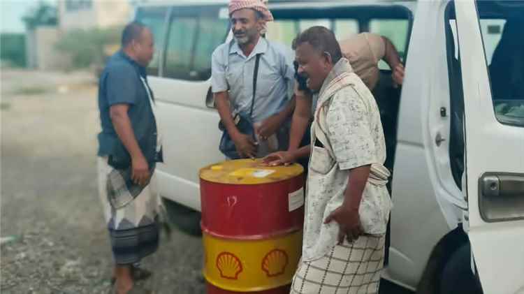 بـ 3000 سعودي.. الشيخ صالح العزاني يشعل لودر والمنطقة الوسطى بالنور