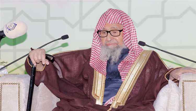 مفتي عام المملكة: إعادة الأمن والاستقرار في اليمن في ظل قيادته الشرعية من أوجب الواجبات