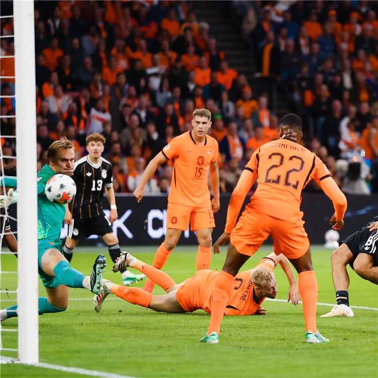 ألمانيا تفرط في الإنتصار على هولندا بتعادل قاتل في الجولة الأولى من دوري الأمم الأوروبية