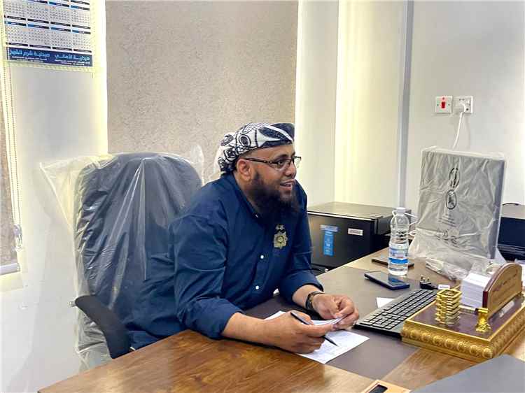 مدير عام المضاربة ورأس العارة يطالب الأمم المتحدة والمنظمات الحقوقية بتوثيق جرائم وانتهاكات الحوثيين بحق المدنيين والنازحين وملاحقة مرتكبيها دولياً