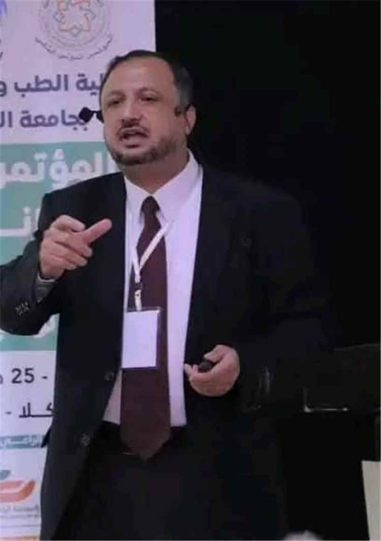 ​رئيس اللجنة العلمية لمؤتمر الجهاز الهضمي بالمكلا يهنئ بنجاحه ويُعلن الفائز بجائزة أفضل بحث