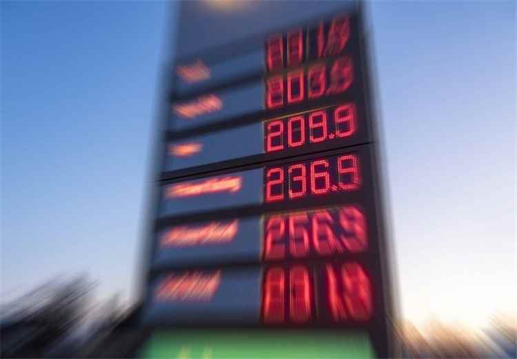 تحذيرات أوروبية من أقسى شتاء منذ 2022 بسبب ارتفاع أسعار الديزل