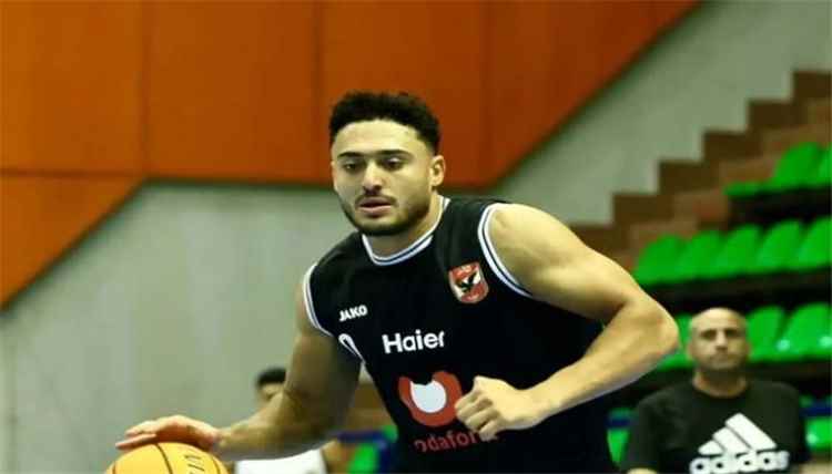 الأهلي المصري يضرب لاعبه المشاغب بعقوبة تاريخية