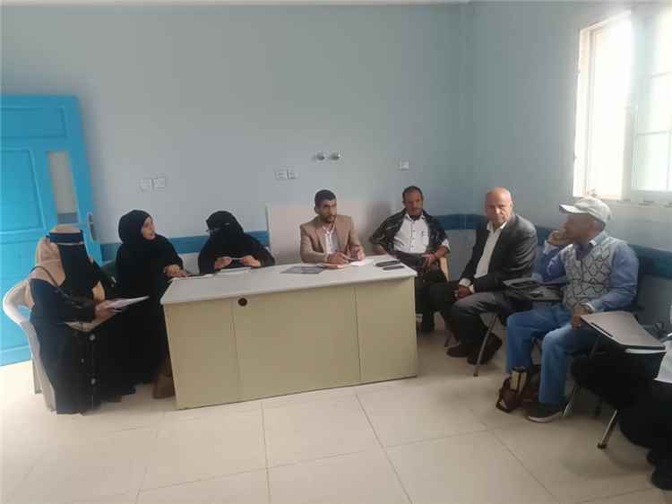 فريق من وزارة الصحة يزور المفلحي لتقييم وضع المستشفى العام ودراسة ترفيعه