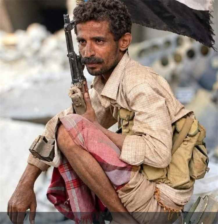 قبائل الصبيحة.. مدرسة في الشجاعة والإقدام وعنوان الصمود والبطولة في جبهات القتال