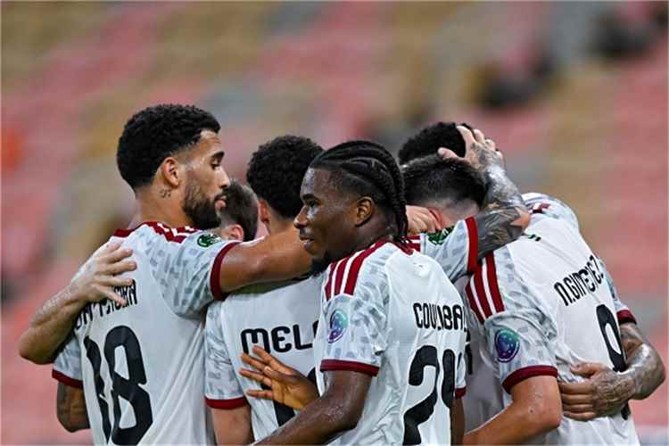 الامارات تهزم البحرين بثلاثية وتتأهل لنصف نهائي خليجي 27