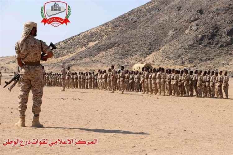 استشهاد 5 جنود وإصابة 3 في الهجوم الباليستي على مقر قوات درع الوطن غرب عدن