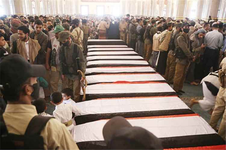 خسائر متلاحقة في صفوف الحوثيين.. 568 قتيلاً بينهم عشرات القيادات