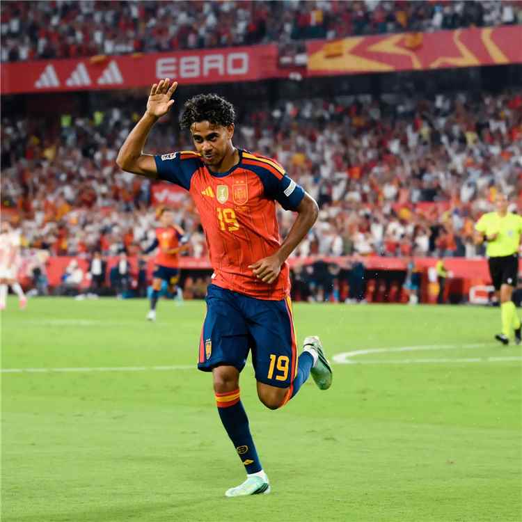 يامال يقود إسبانيا لمواصلة توهجها في دوري الأمم بفوز عريض على كرواتيا