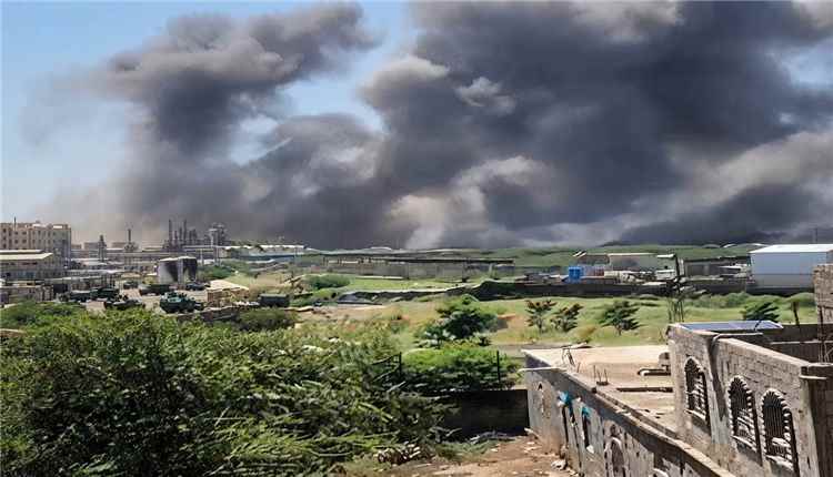 غارات جوية  تدمر مخازن أسلحة ومنصات صواريخ للحوثيين في أطراف مأرب