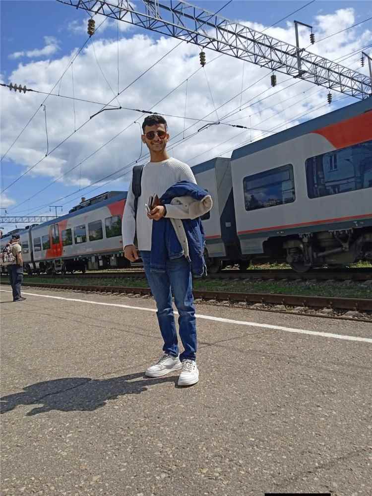 أسرة طالب يمني في روسيا تناشد الكشف عن مصيره بعد انقطاع أخباره منذ أشهر